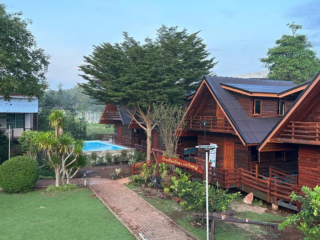 เกี่ยวกับ บ้านพิมพ์วนา เขาใหญ่